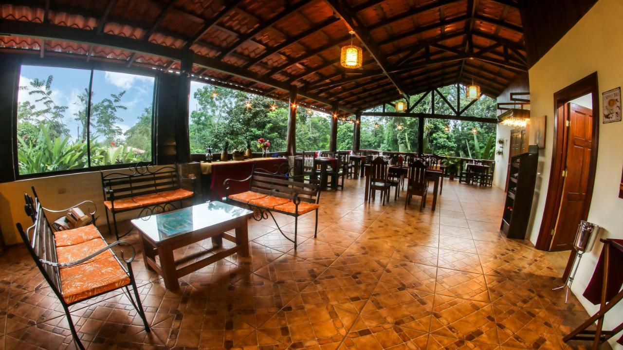 Hotel Rancho Cerro Azul La Fortuna Exterior foto